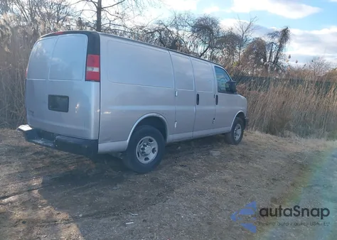 2016 Chevrolet Express 2500 Work Van from USA, damaged, VIN 1GCWGAFG1G1190850